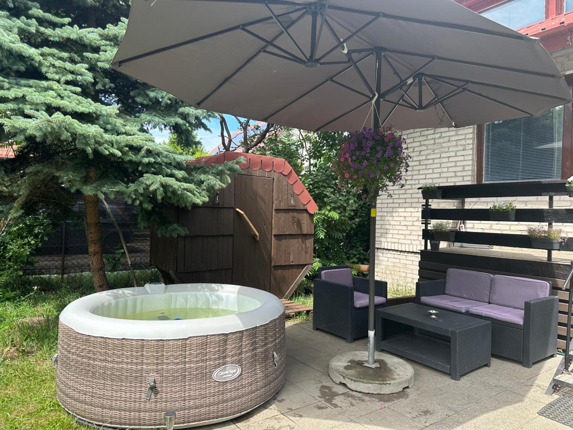 Apartment Cozy With A Private Yard